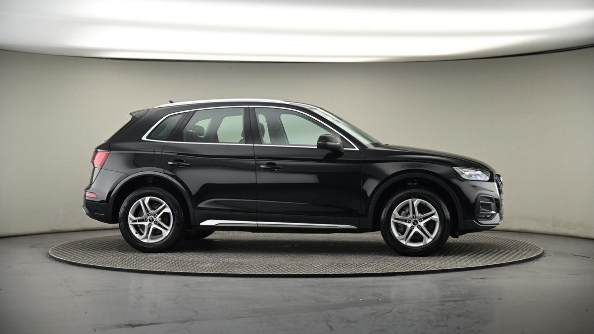 More views of Audi Q5