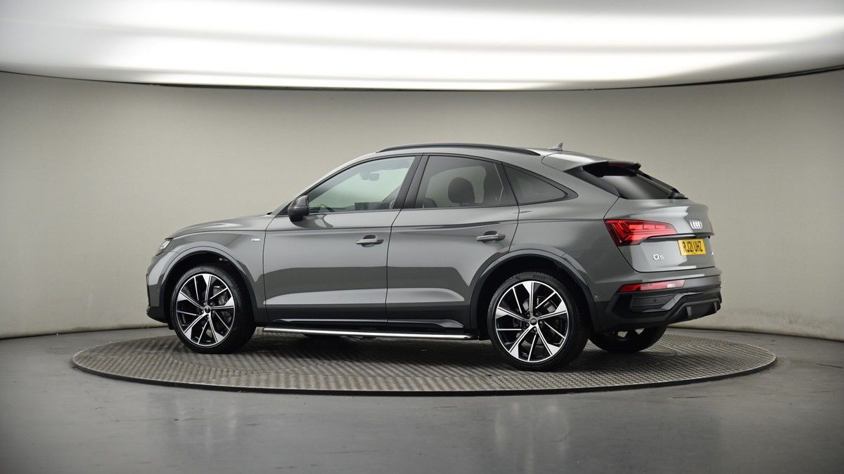 More views of Audi Q5