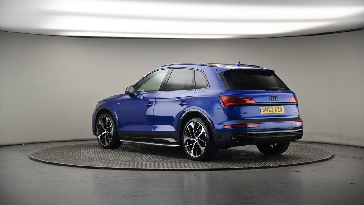 More views of Audi Q5