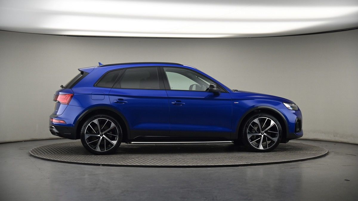 More views of Audi Q5