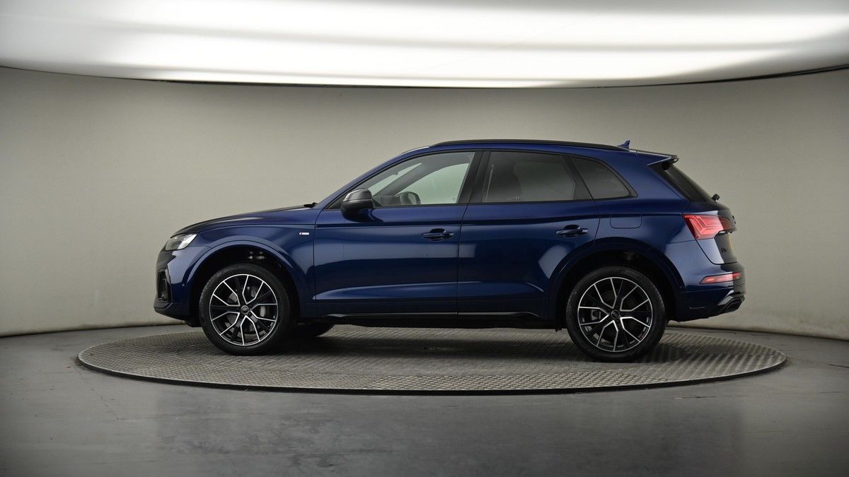 More views of Audi Q5