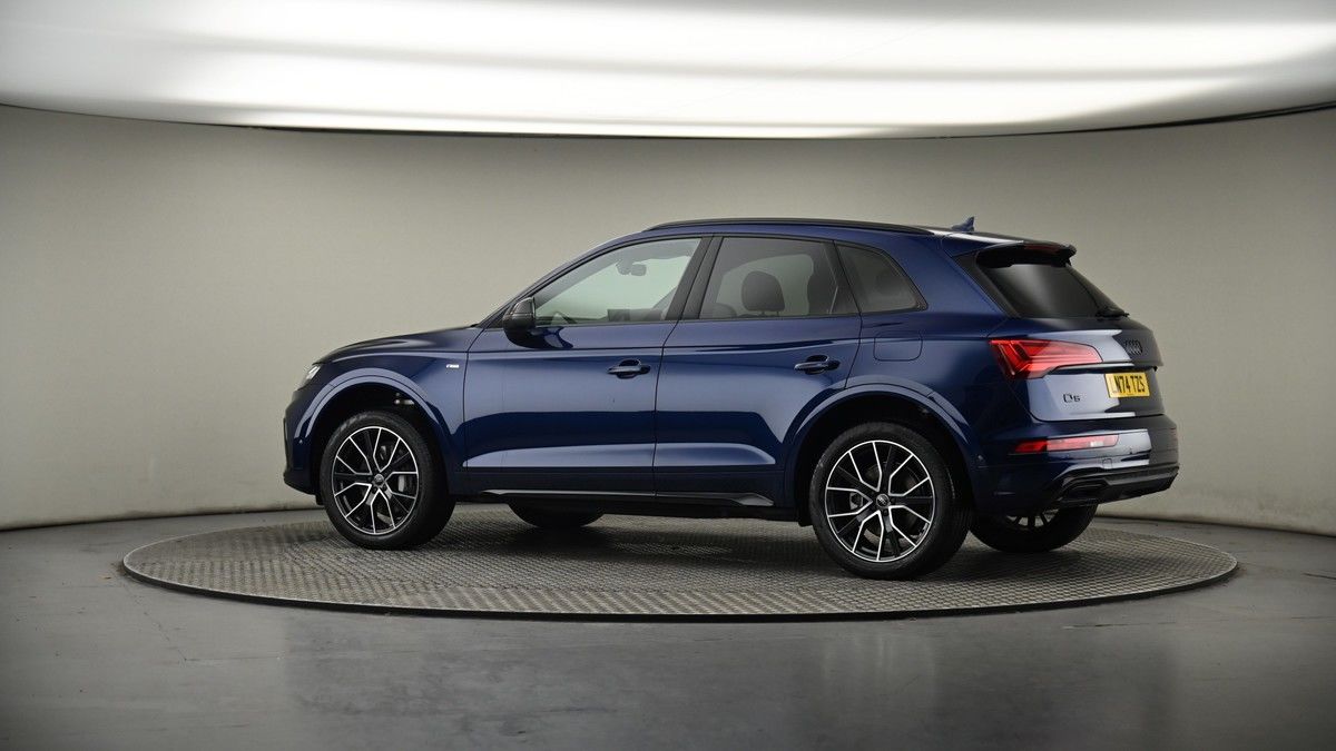 More views of Audi Q5