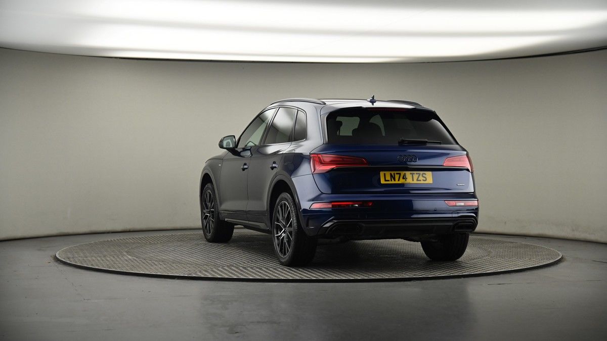 More views of Audi Q5