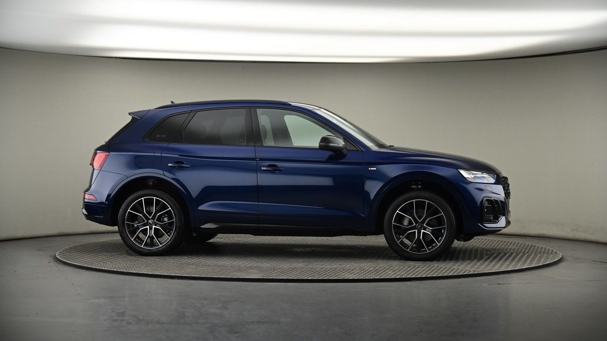 More views of Audi Q5