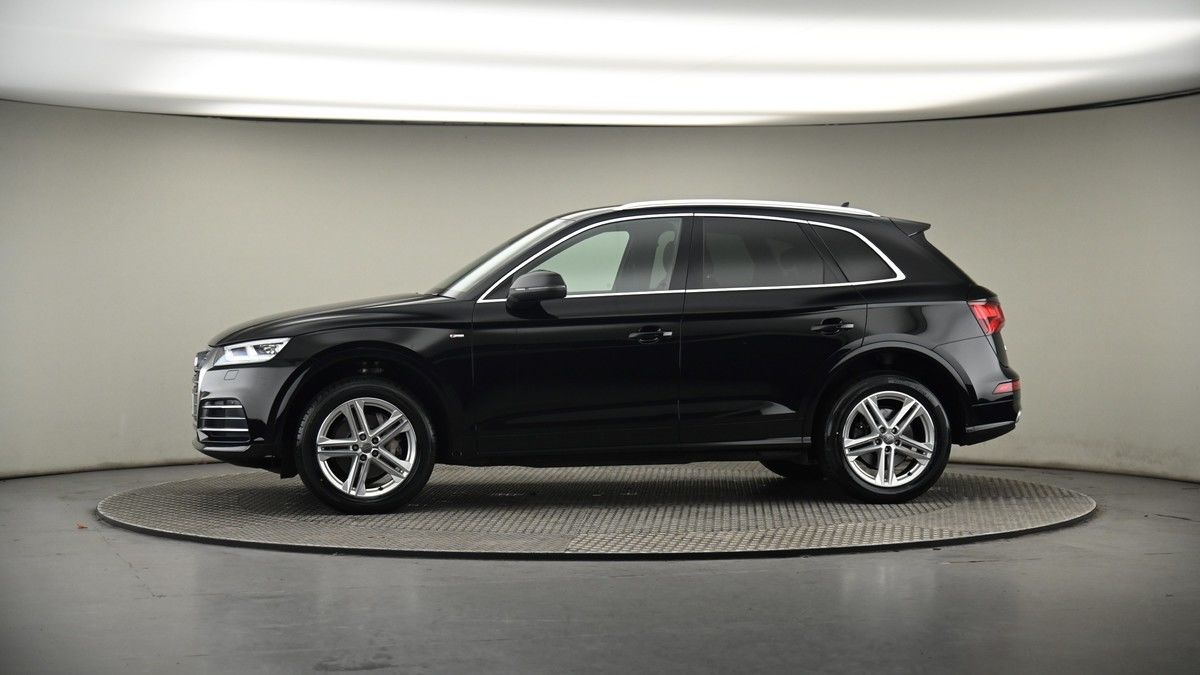 More views of Audi Q5