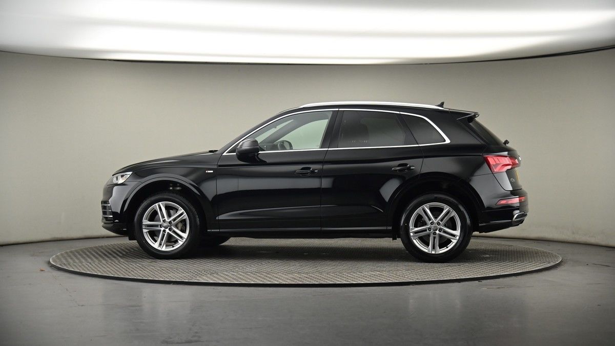 More views of Audi Q5