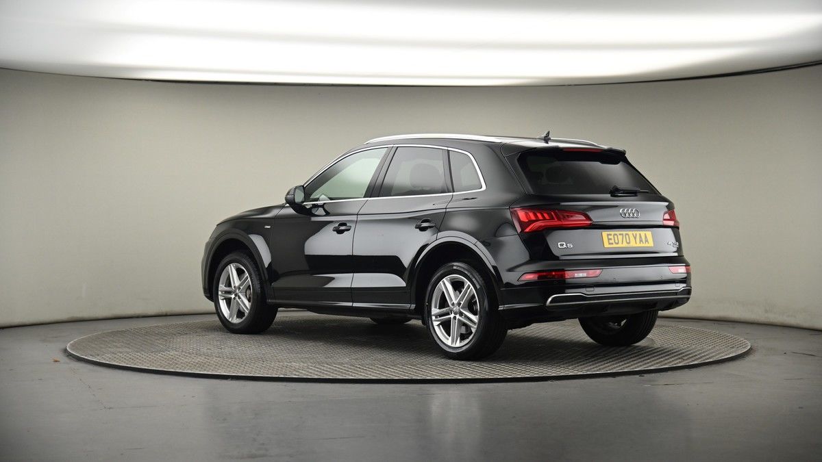 More views of Audi Q5