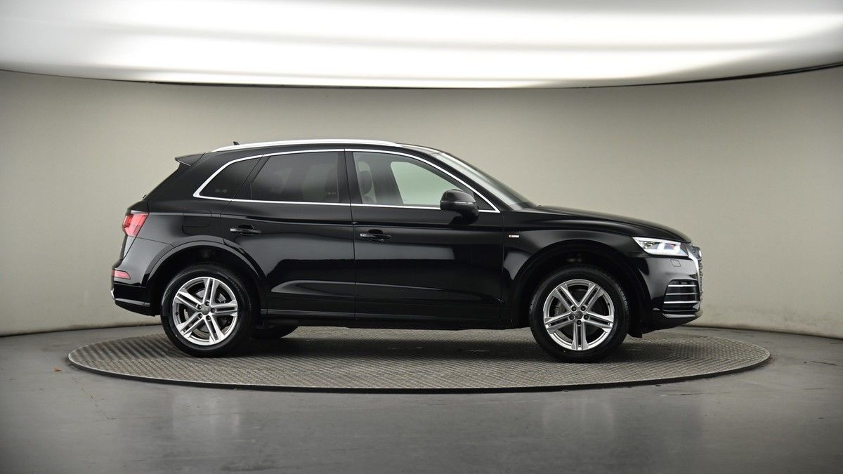 More views of Audi Q5