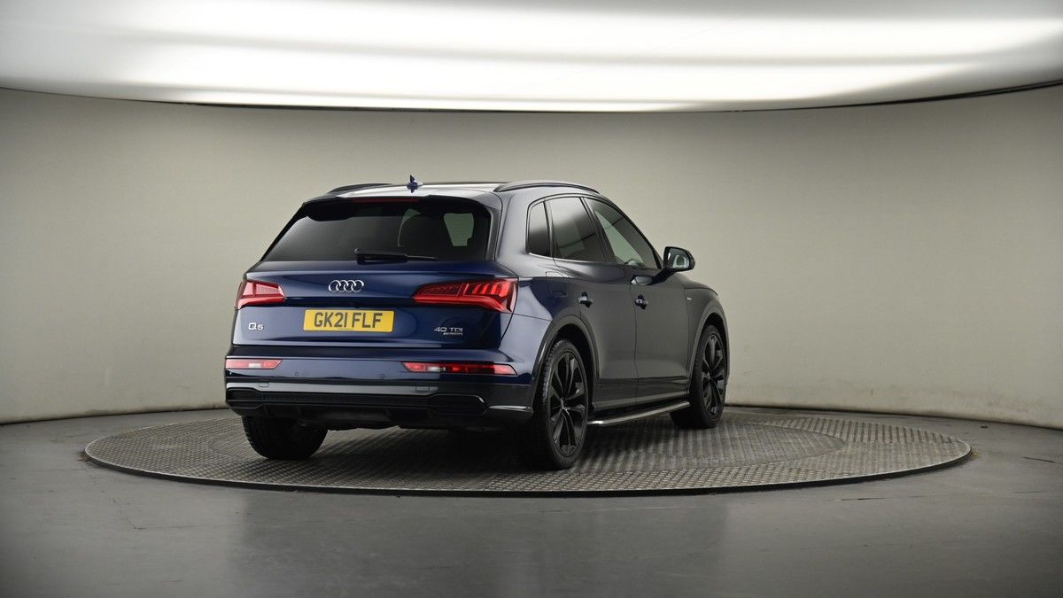 More views of Audi Q5