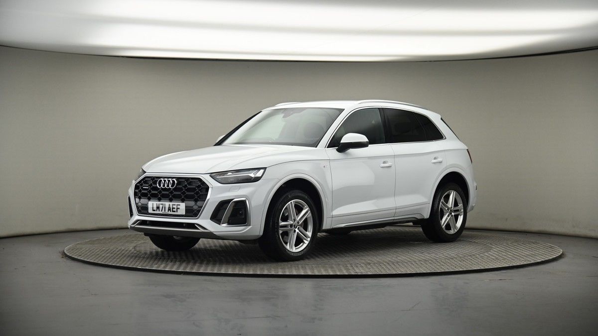 More views of Audi Q5