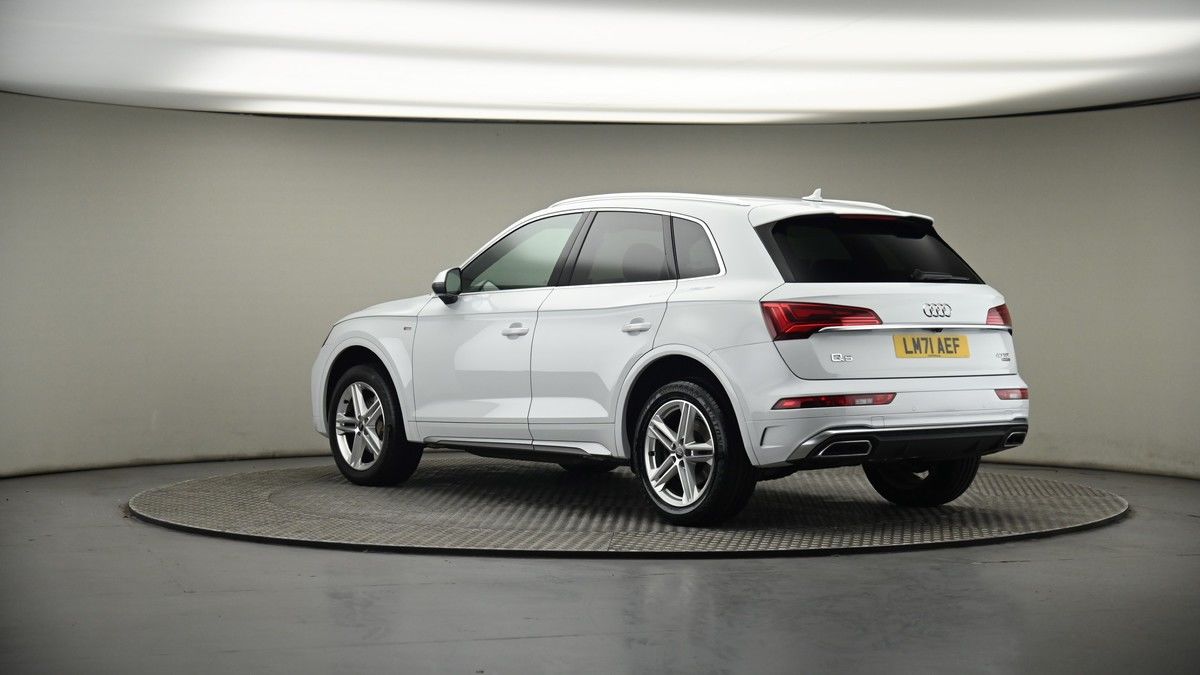 More views of Audi Q5