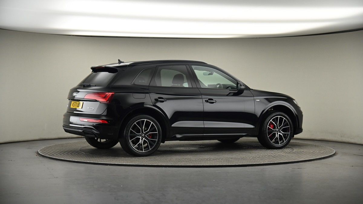 More views of Audi Q5