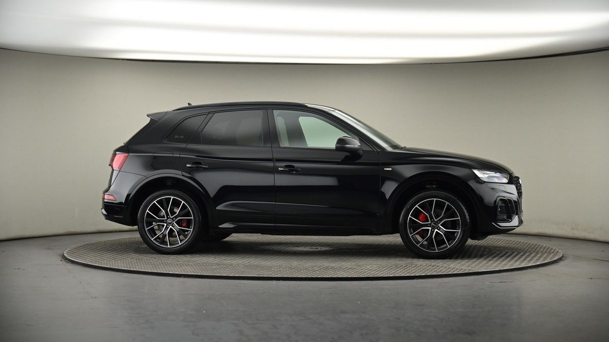 More views of Audi Q5