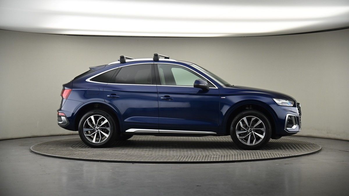 More views of Audi Q5