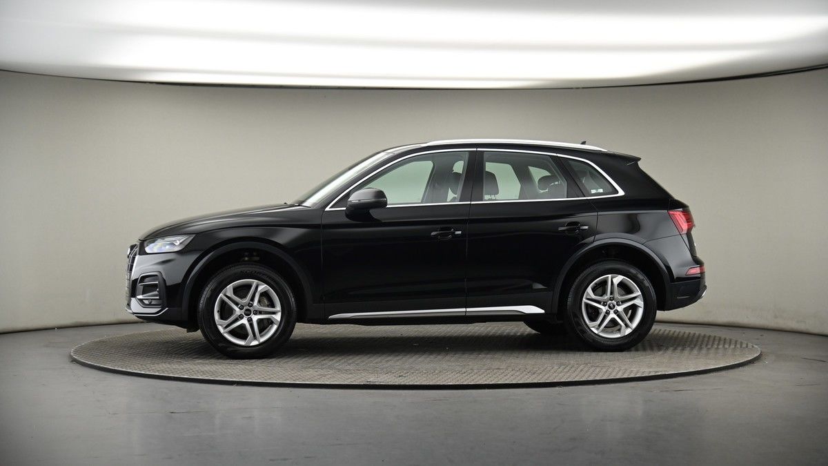 More views of Audi Q5