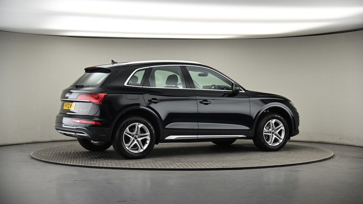 More views of Audi Q5