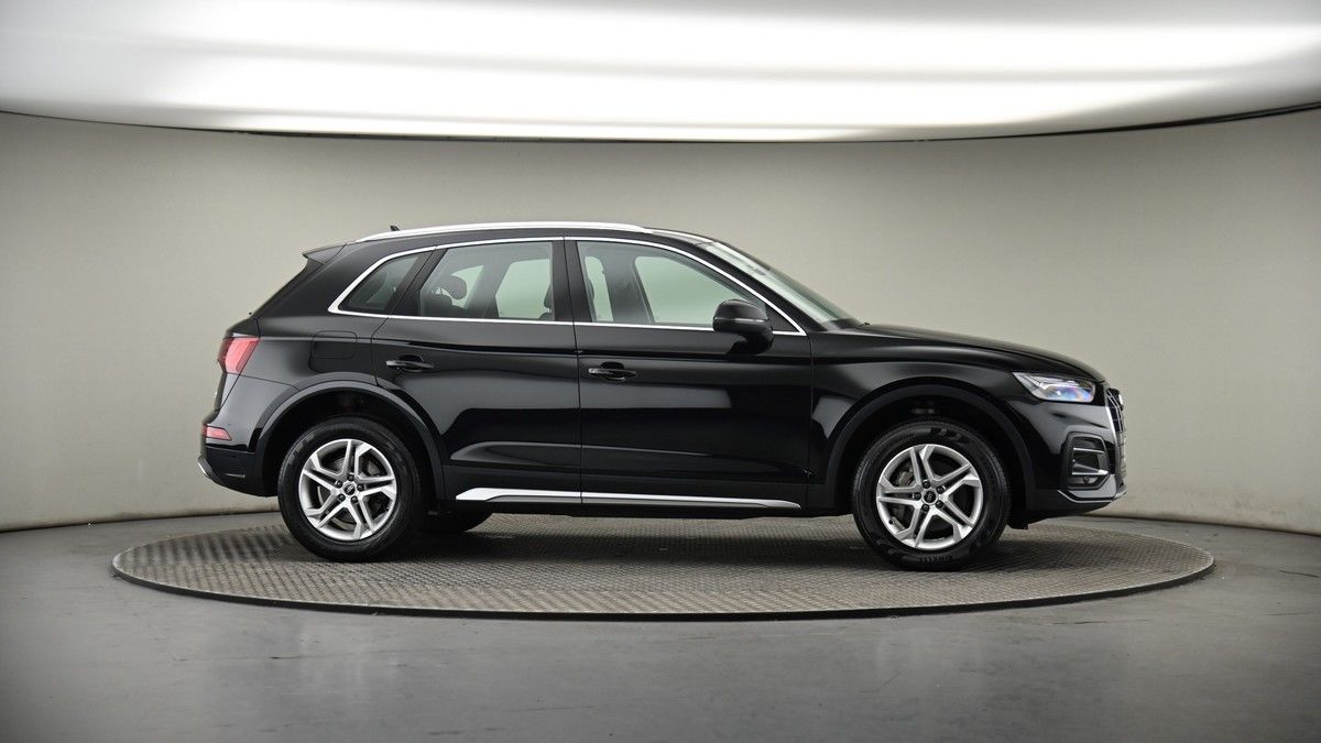 More views of Audi Q5