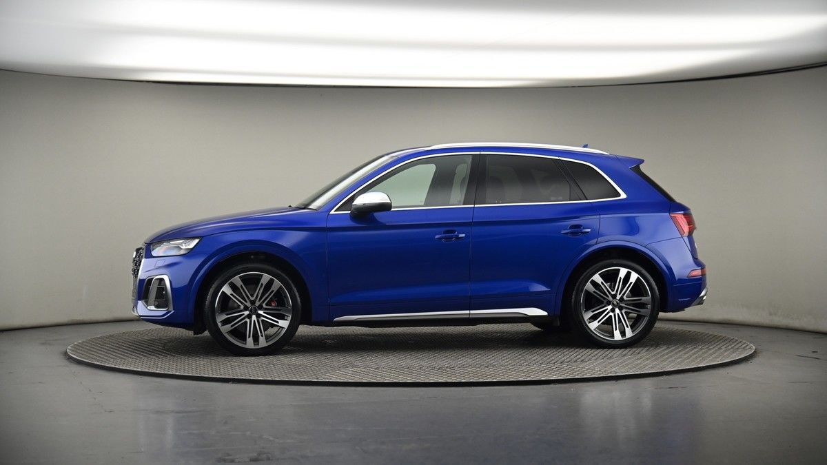 More views of Audi SQ5