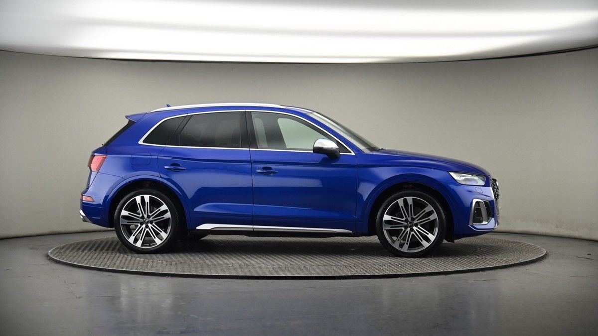 More views of Audi SQ5