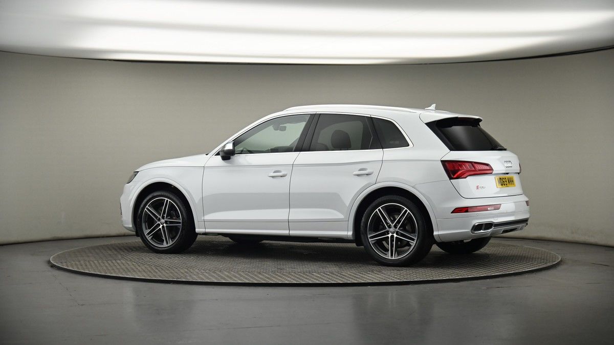 More views of Audi SQ5