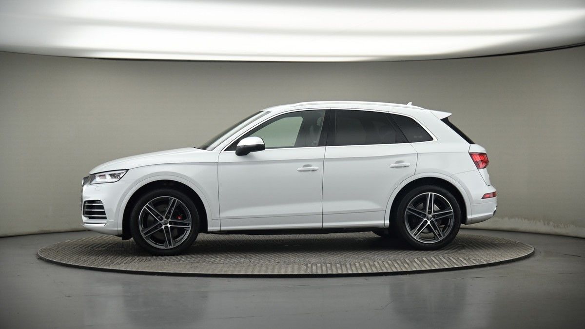 More views of Audi SQ5