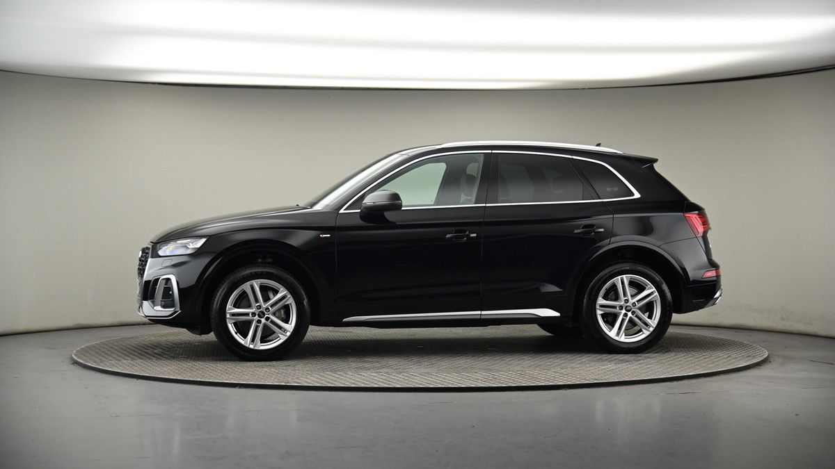 More views of Audi Q5