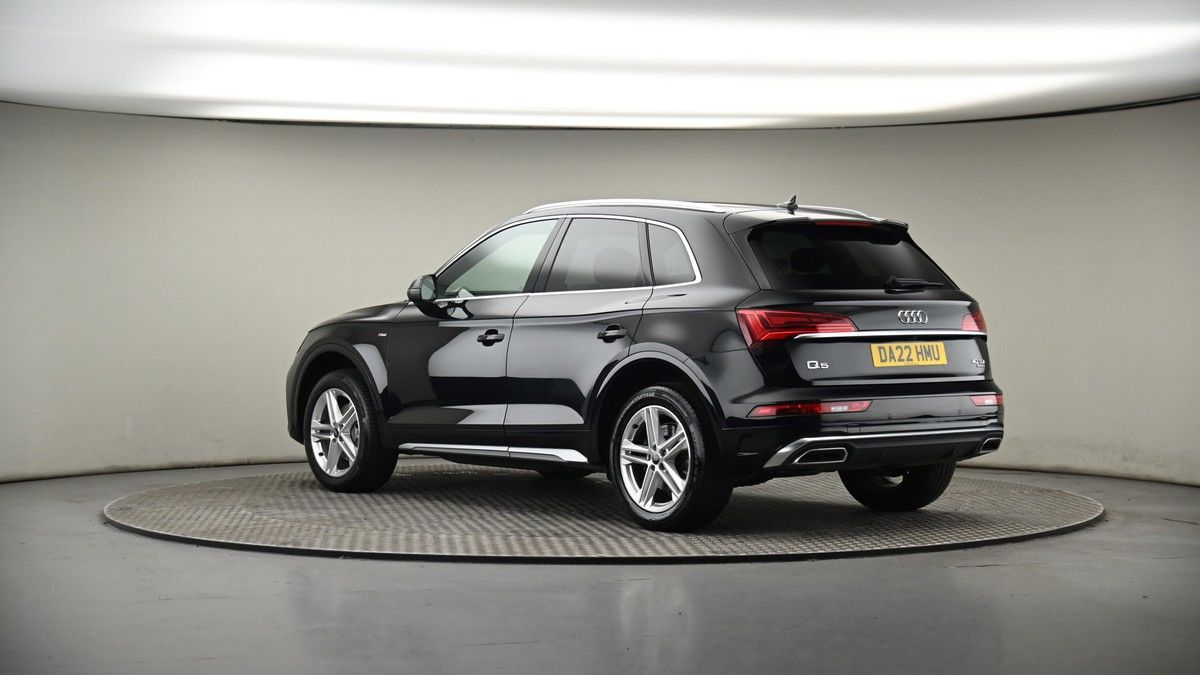 More views of Audi Q5