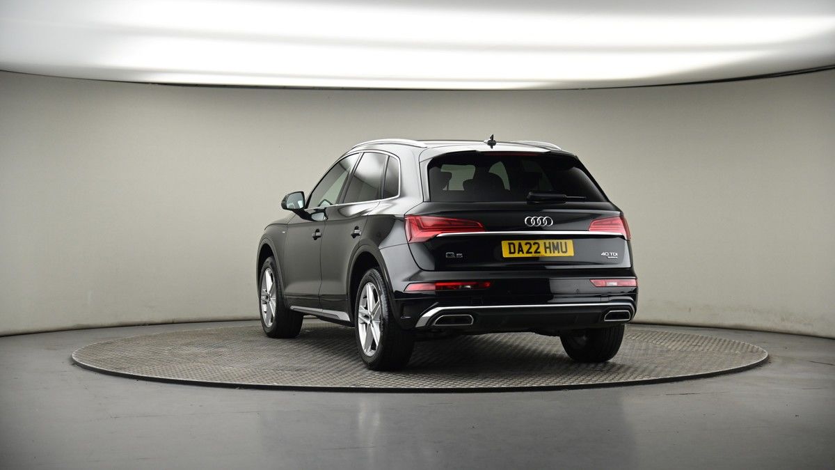 More views of Audi Q5