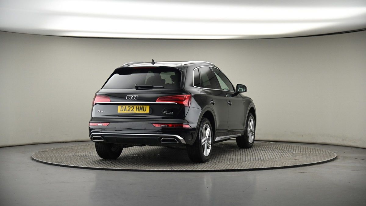 More views of Audi Q5