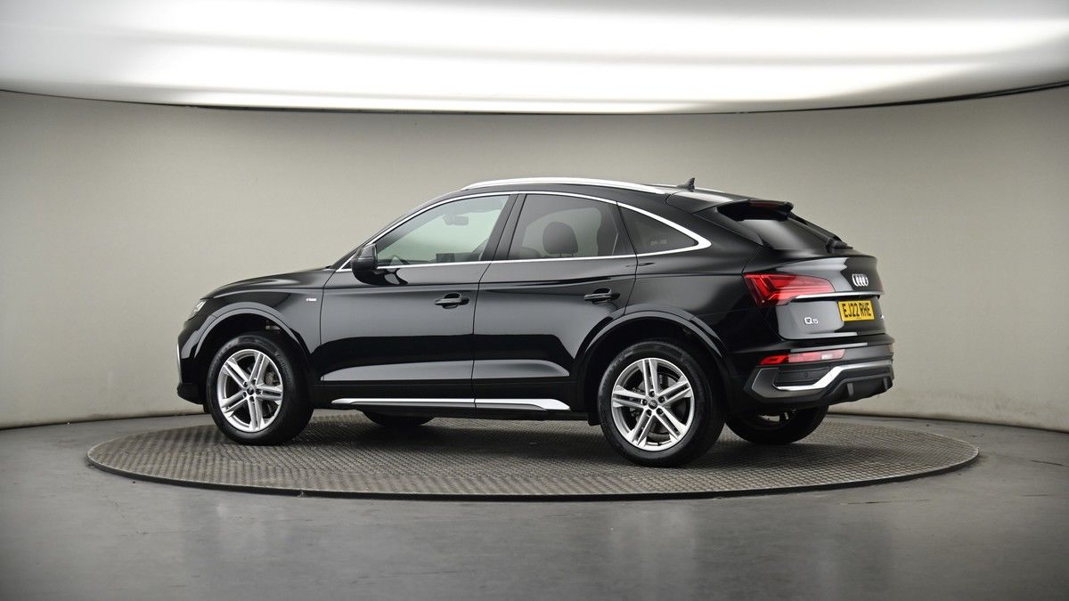 More views of Audi Q5