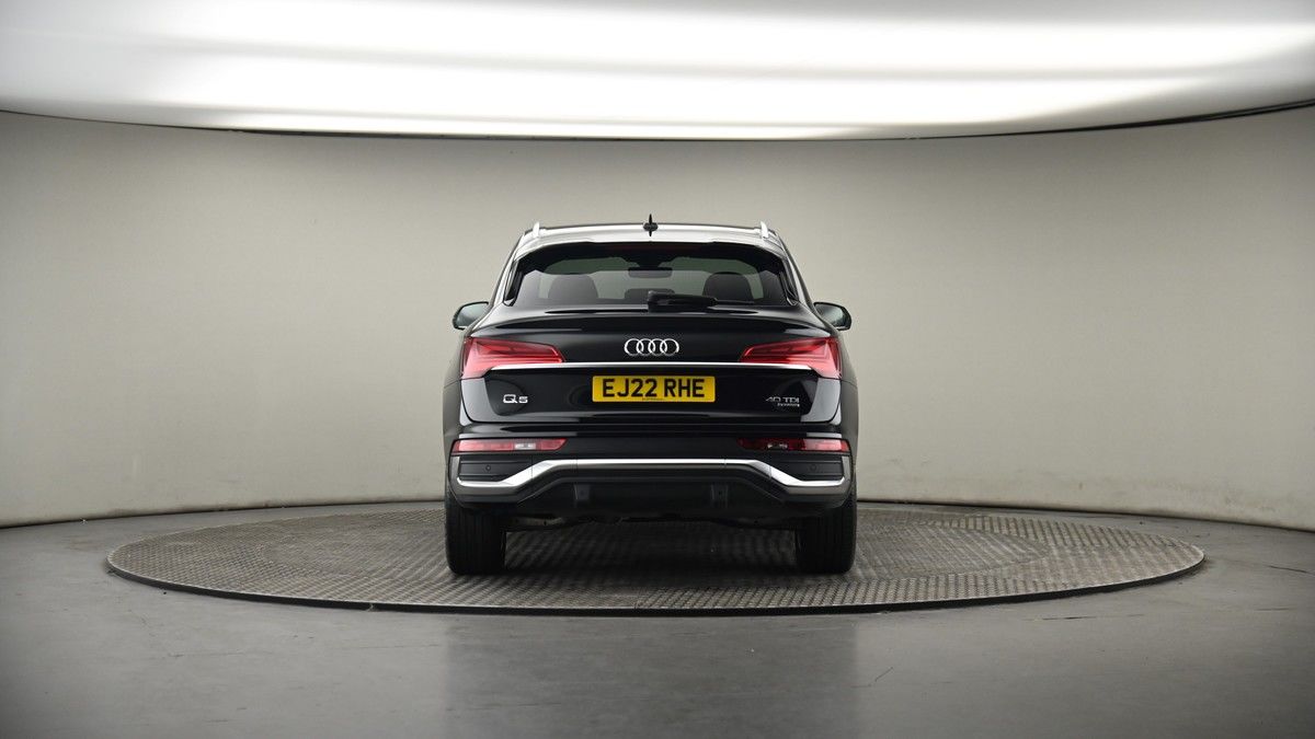 Audi Q5 Image 17