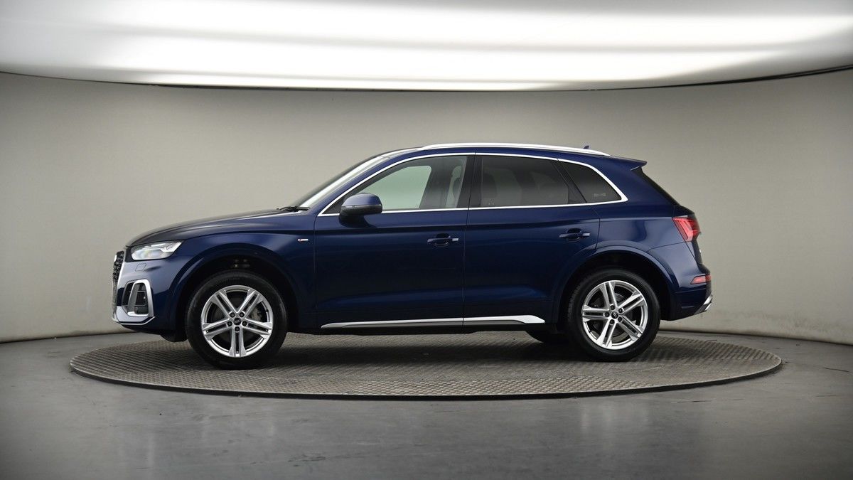 More views of Audi Q5