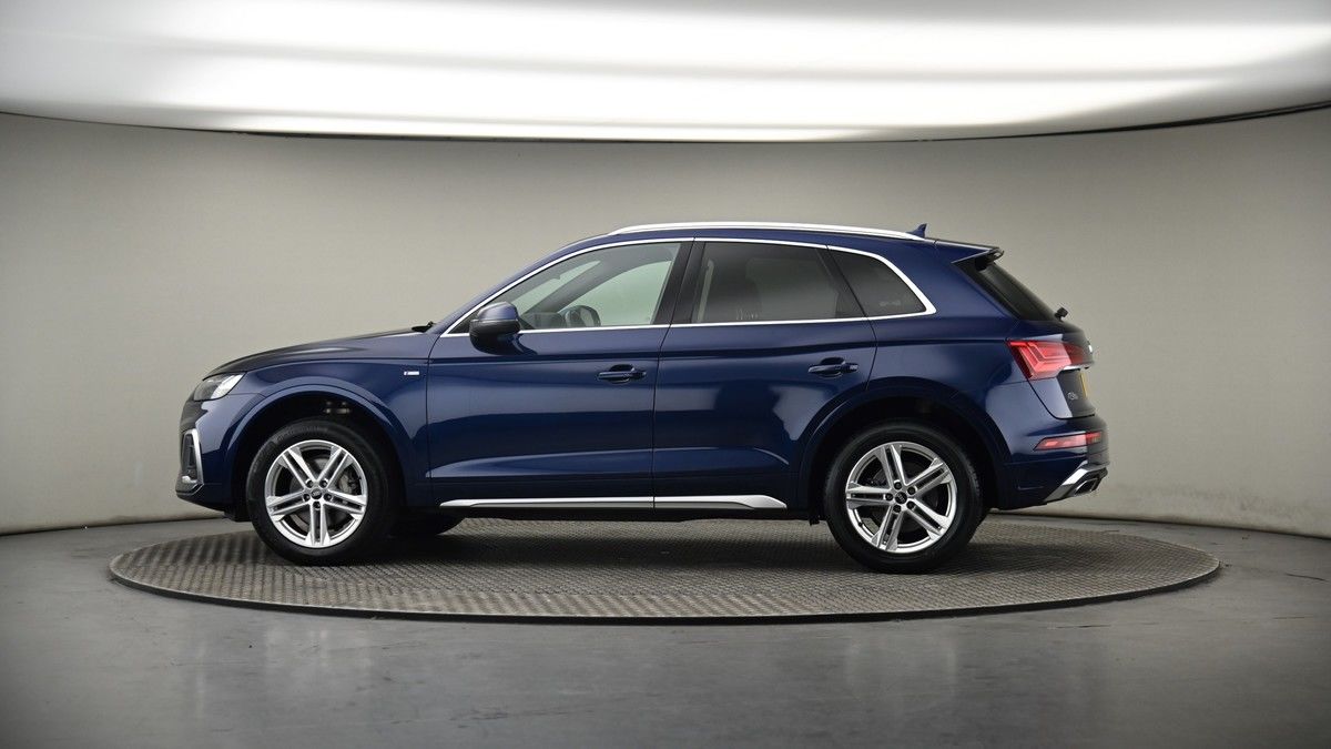 More views of Audi Q5