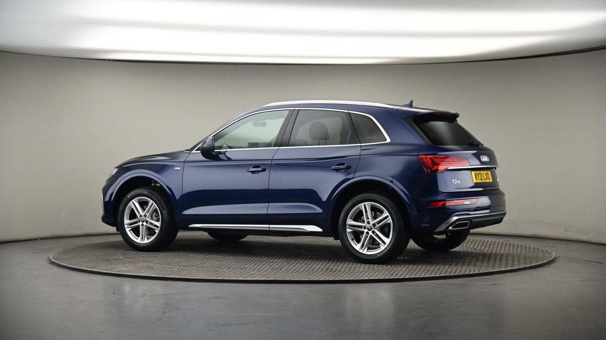 More views of Audi Q5