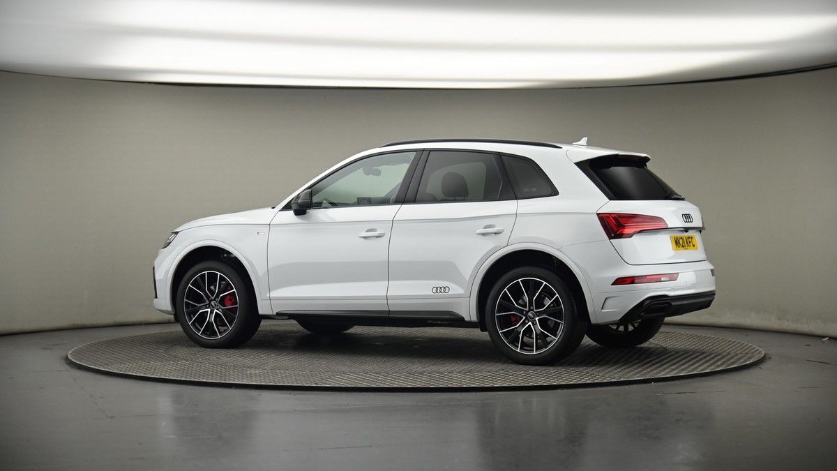 More views of Audi Q5