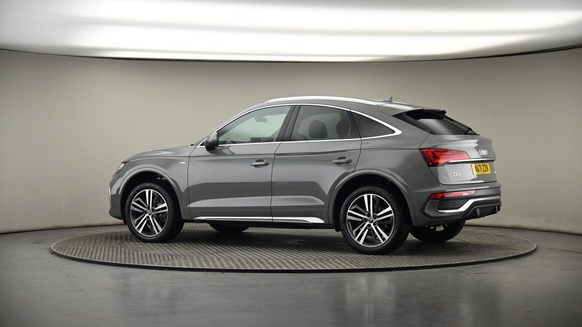 More views of Audi Q5