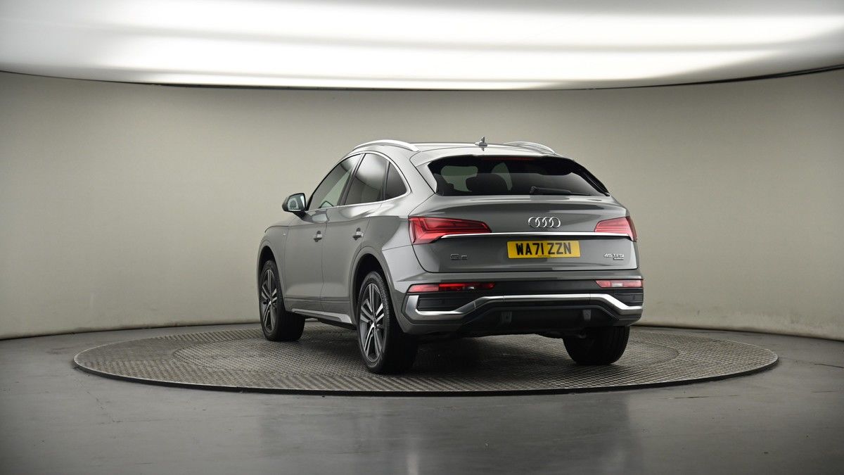 More views of Audi Q5