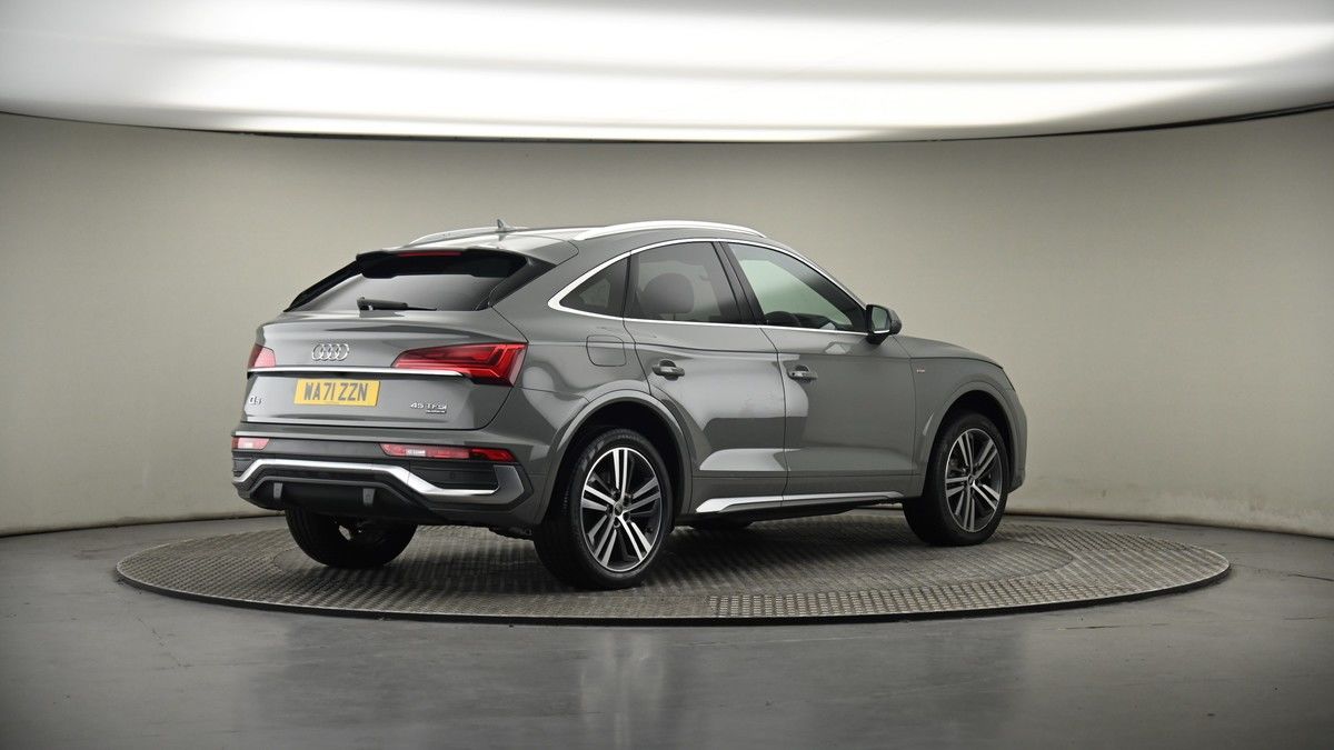 More views of Audi Q5