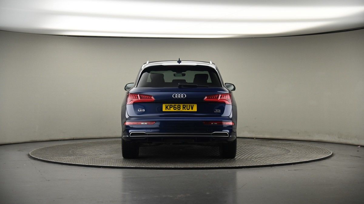 Audi Q5 Image 17