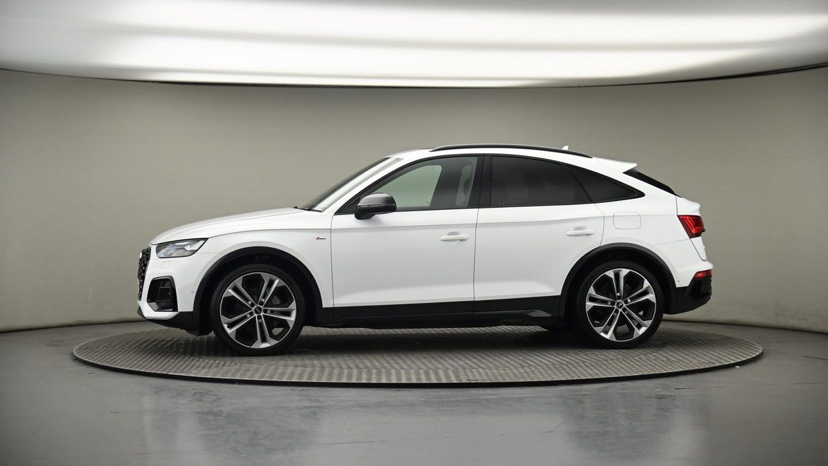 More views of Audi Q5