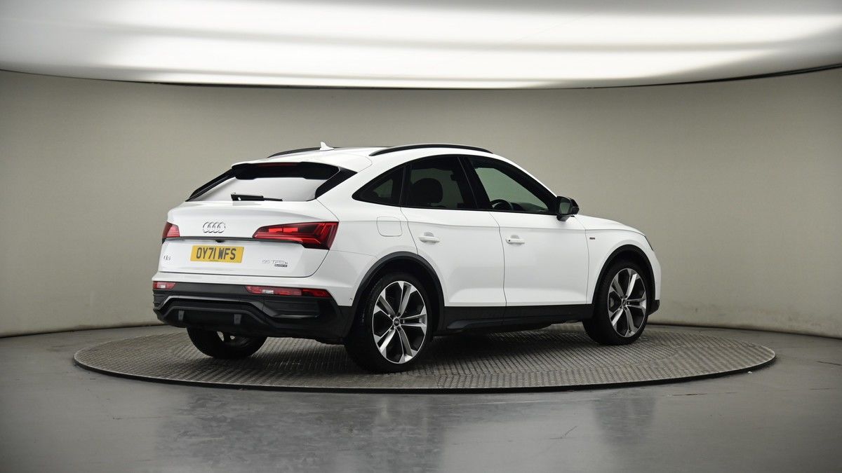 More views of Audi Q5