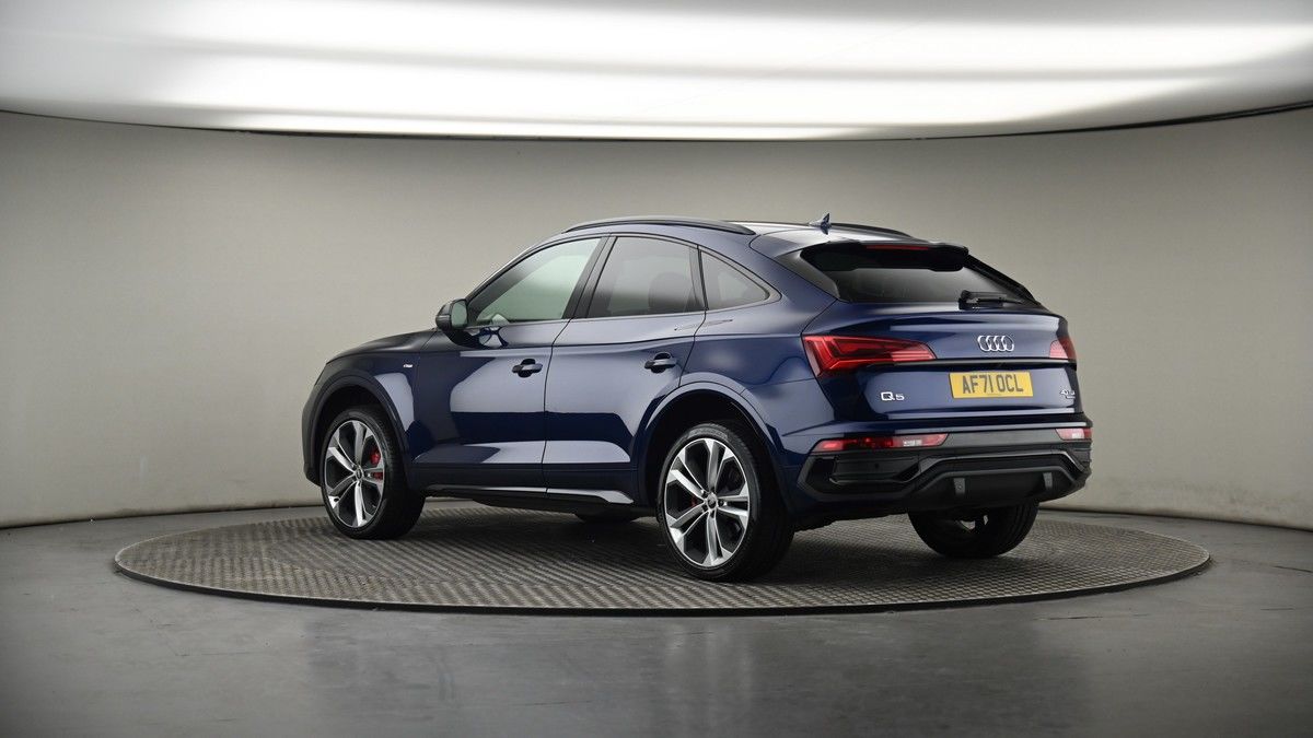 More views of Audi Q5