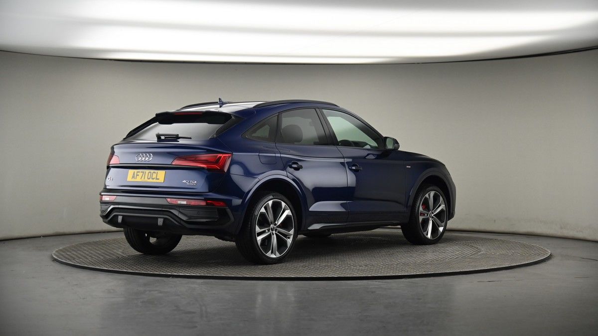 More views of Audi Q5