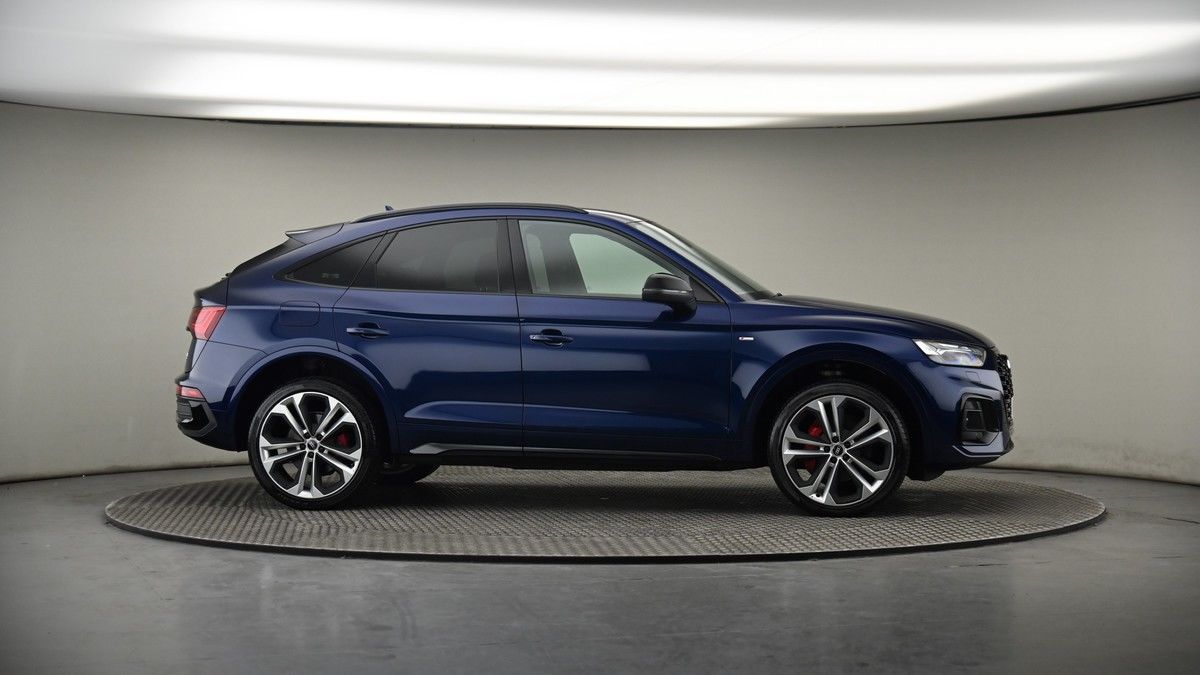 More views of Audi Q5