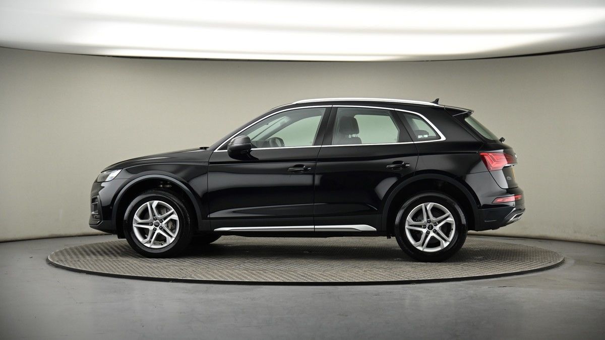 More views of Audi Q5