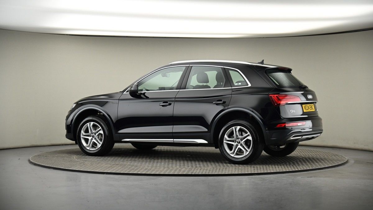 More views of Audi Q5