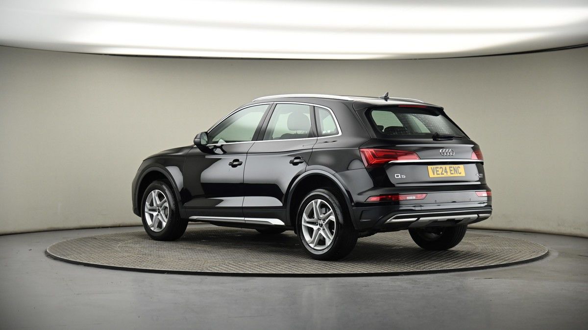 More views of Audi Q5