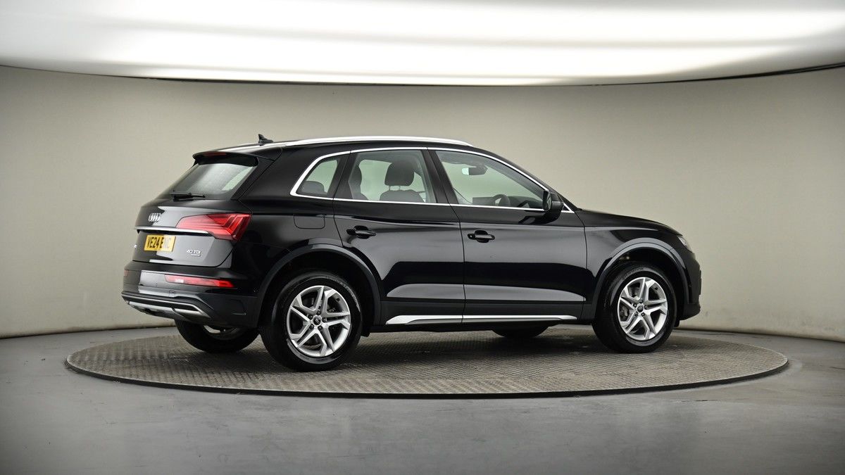 More views of Audi Q5