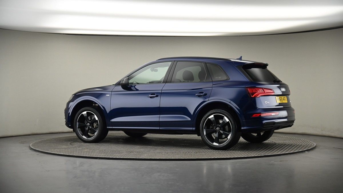 More views of Audi Q5