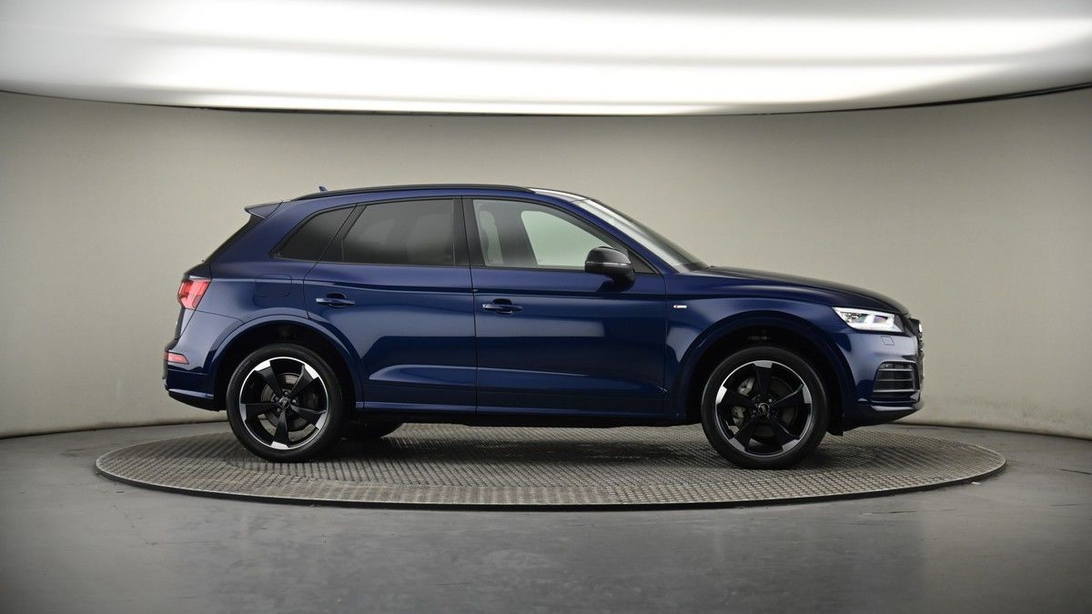 More views of Audi Q5